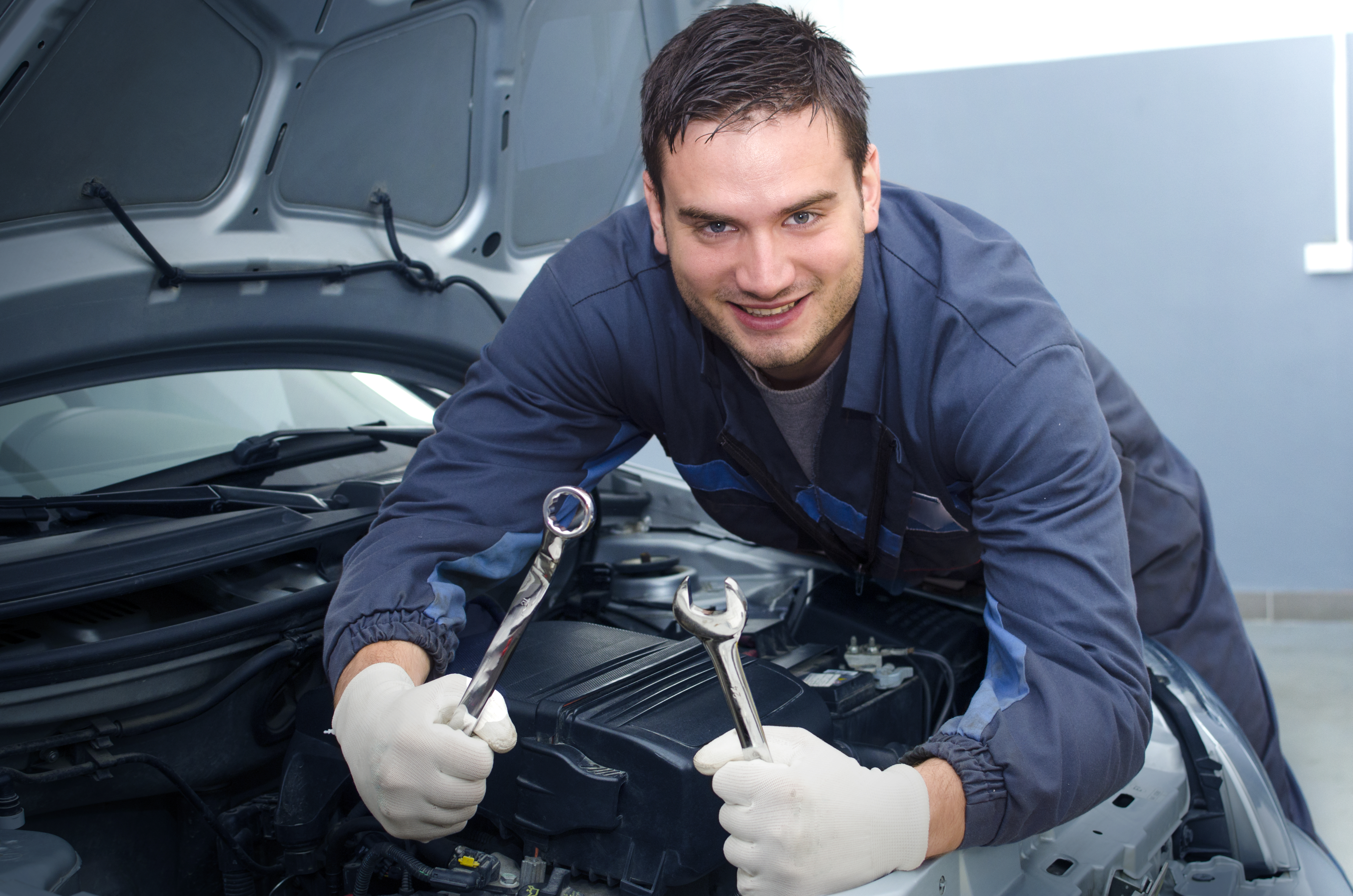 Hyundai car mechanic